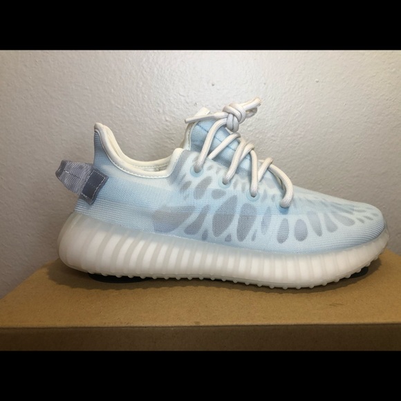 Yeezy Boost 350 V2 “Mono Ice” Size 5 GW2869 - Picture 3 of 8